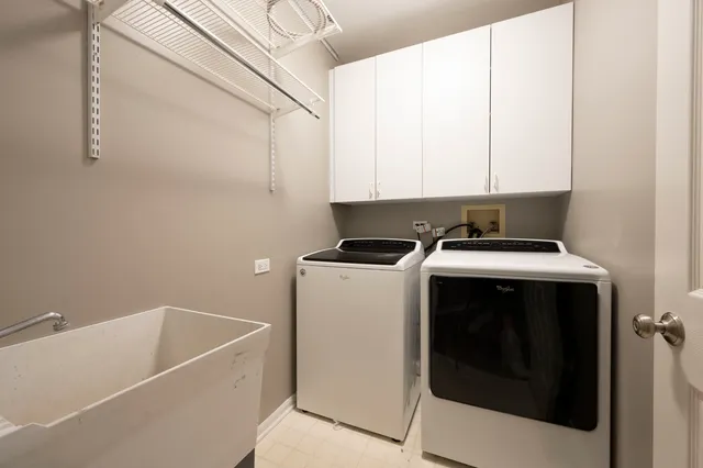 $4,750 | 1214 West School Street, Chicago, IL 60657