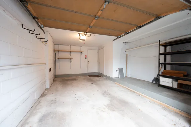 $4,750 | 1214 West School Street, Chicago, IL 60657