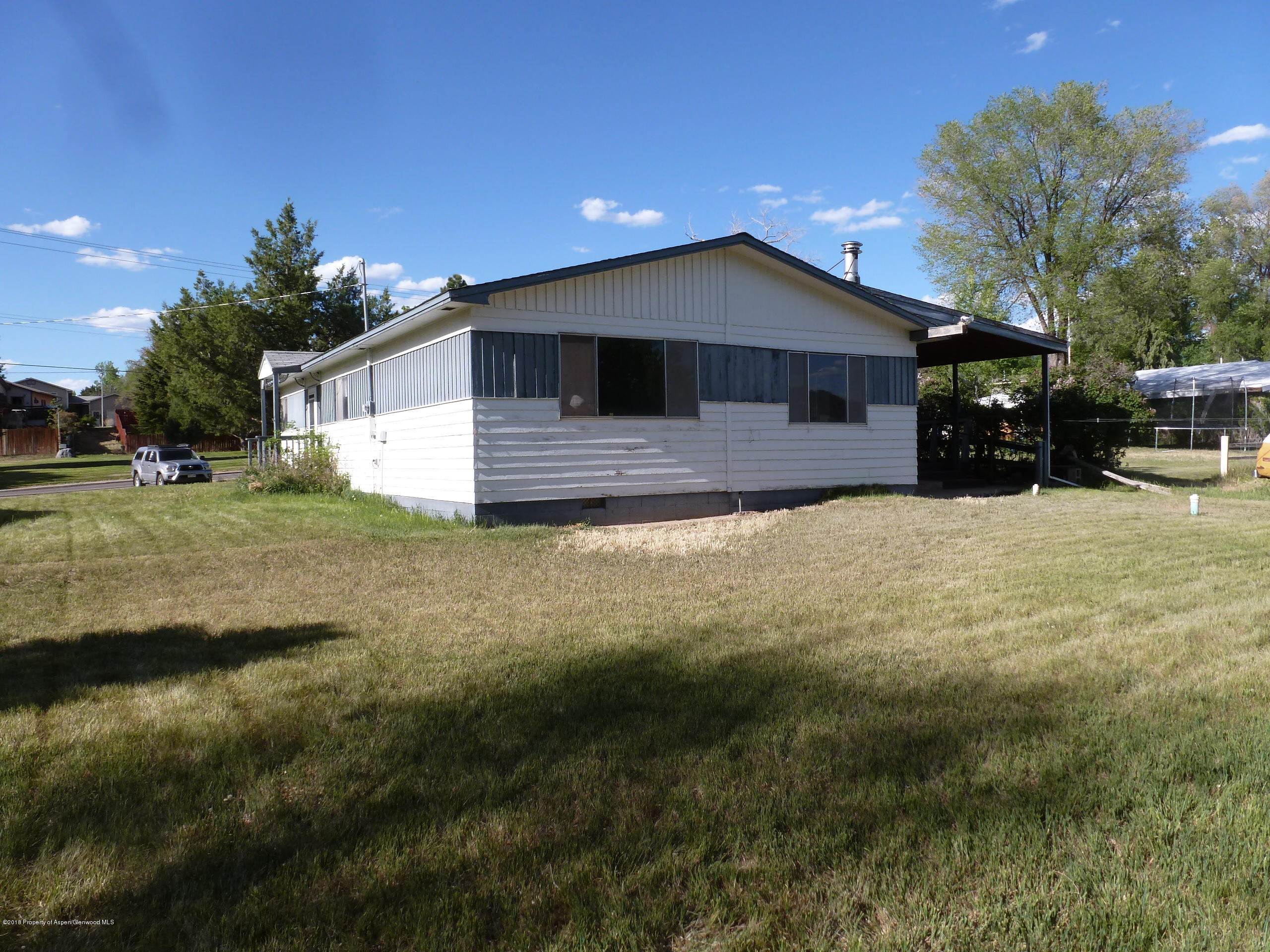 484 County Road 294 Rifle, CO 81650 - Photo 3 of 10 P1030388