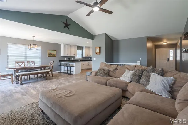 $405,000 | 245 Auburn Ridge Dr. Drive, Troy, MO 63379