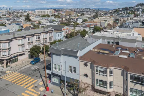 $2,400,000 | 1701 Church Street, San Francisco, CA 94131