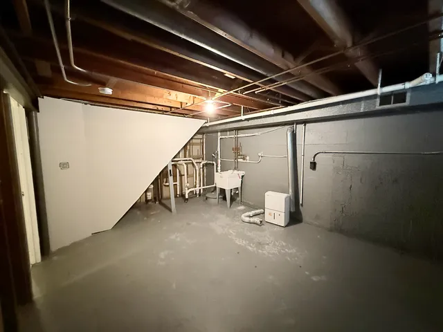 $232,000 | 18905 Park Avenue, Lansing, IL 60438