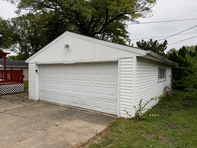 $232,000 | 18905 Park Avenue, Lansing, IL 60438