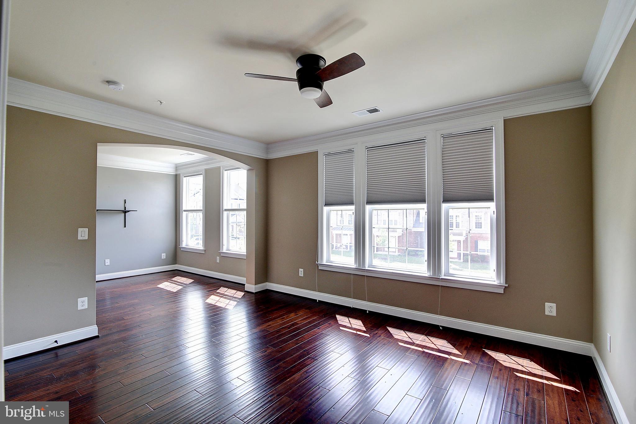 42585 Sunset Ridge Square Ashburn, VA 20148 - Photo 12 of 36 Gallery Image 12