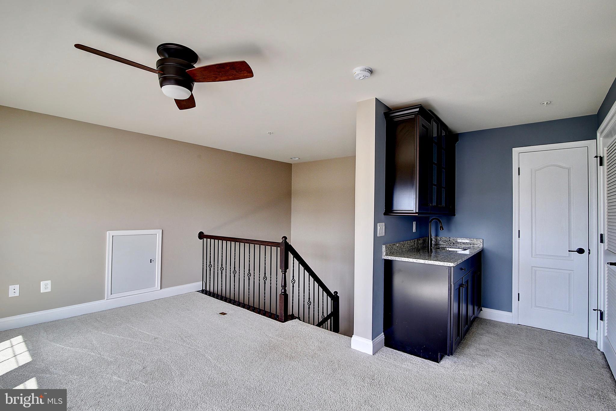 42585 Sunset Ridge Square Ashburn, VA 20148 - Photo 21 of 36 Gallery Image 21
