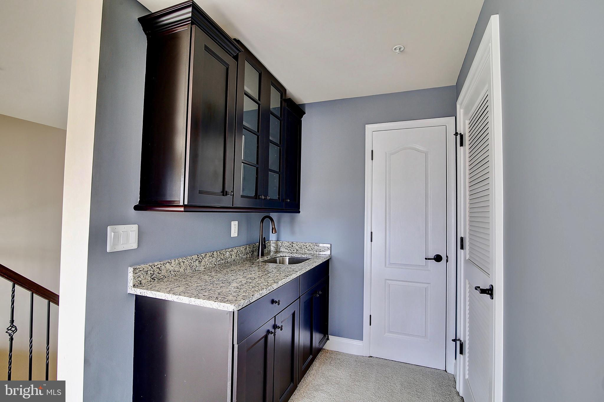 42585 Sunset Ridge Square Ashburn, VA 20148 - Photo 22 of 36 Gallery Image 22