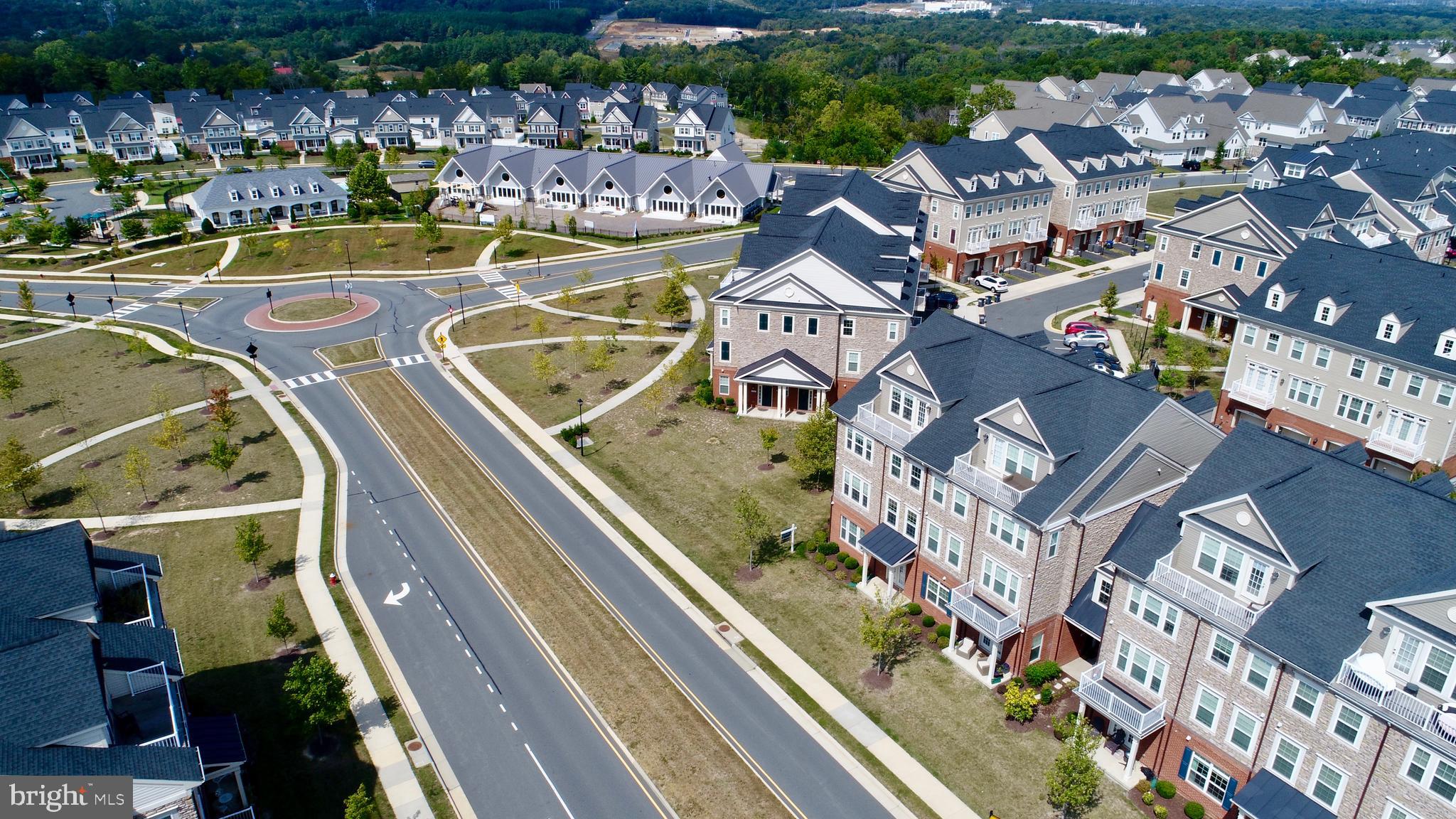 42585 Sunset Ridge Square Ashburn, VA 20148 - Photo 33 of 36 Gallery Image 33