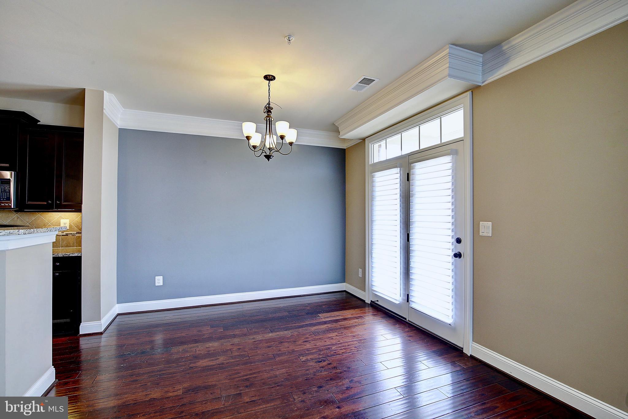 42585 Sunset Ridge Square Ashburn, VA 20148 - Photo 8 of 36 Gallery Image 8