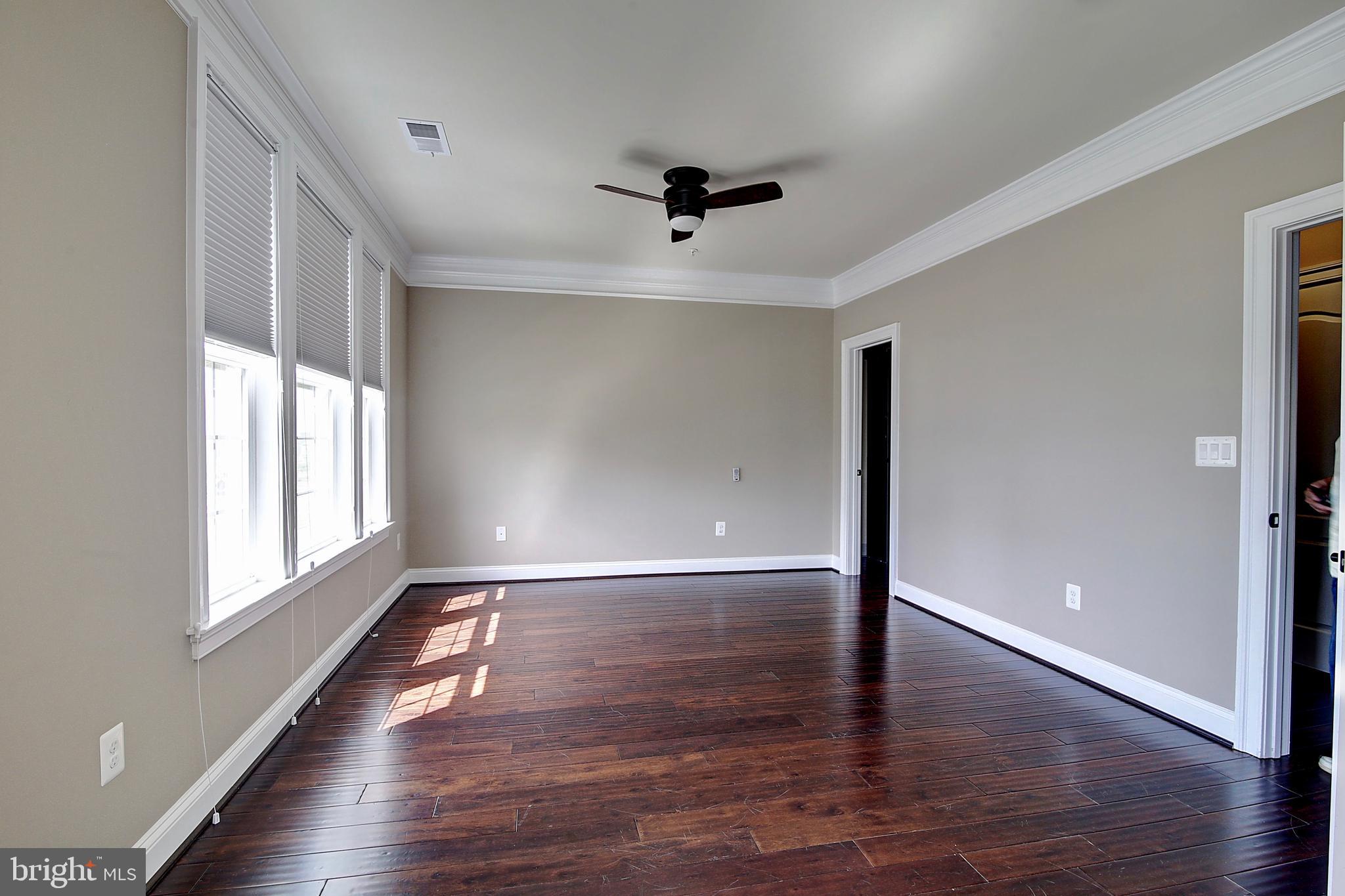 42585 Sunset Ridge Square Ashburn, VA 20148 - Photo 10 of 36 Gallery Image 10