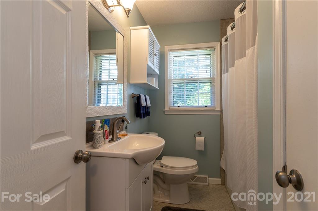 709 Meadowbrook Road Kings Mountain, NC 28086 - Photo 21 of 33 Gallery Image 21