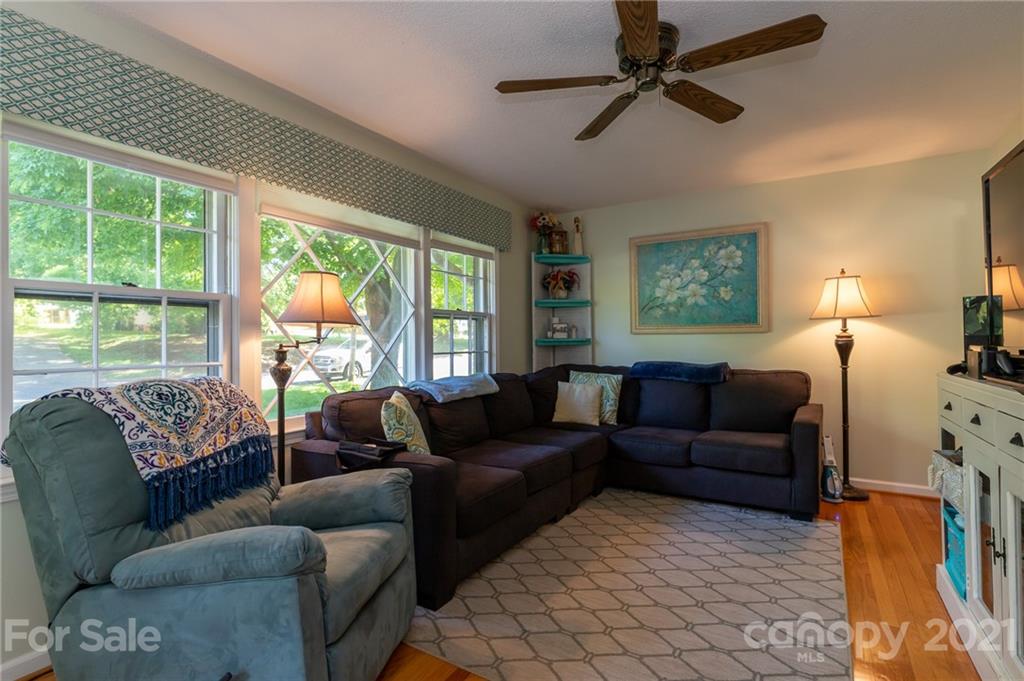 709 Meadowbrook Road Kings Mountain, NC 28086 - Photo 5 of 33 Gallery Image 5
