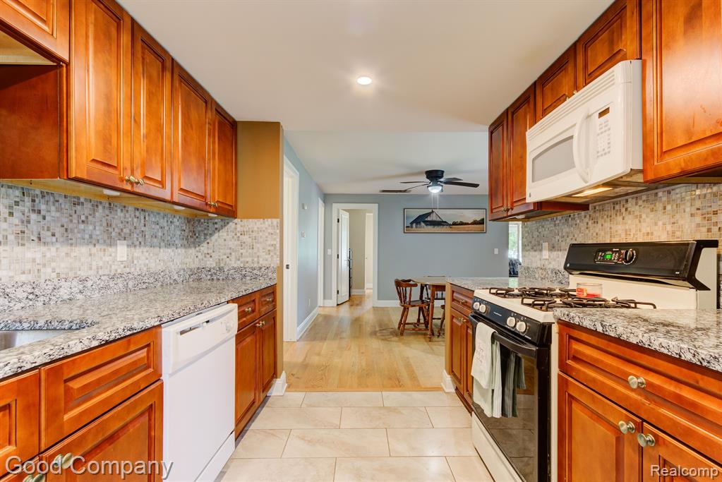 26280 Wolverine Street Madison Heights, MI 48071 - Photo 14 of 36