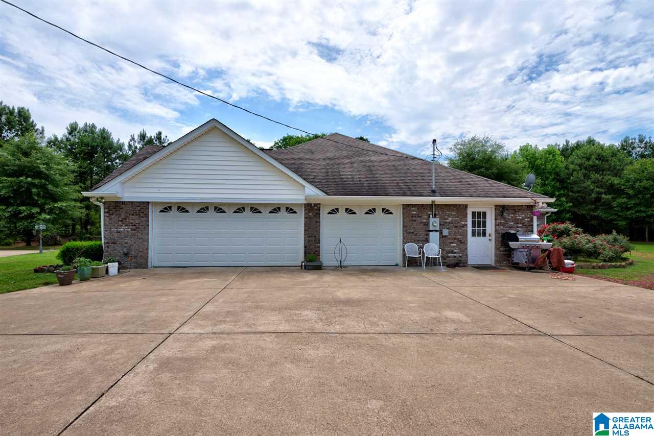 980 Kathy Lane Fultondale, AL 35068 - Photo 6 of 42