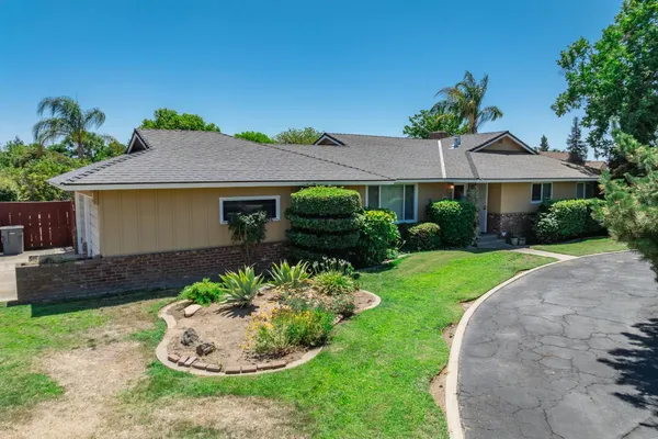 $429,900 | 4328 East Rialto Avenue, Fresno, CA 93726