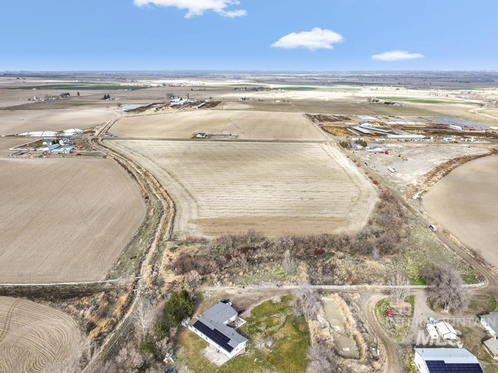 3900 North (77 /- Acres) Filer, ID 83328 - Photo 12 of 30 View of rural area