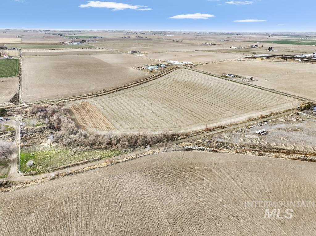 3900 North (77 /- Acres) Filer, ID 83328 - Photo 14 of 30 Aerial view of sparsely populated area featuring extensive farmland
