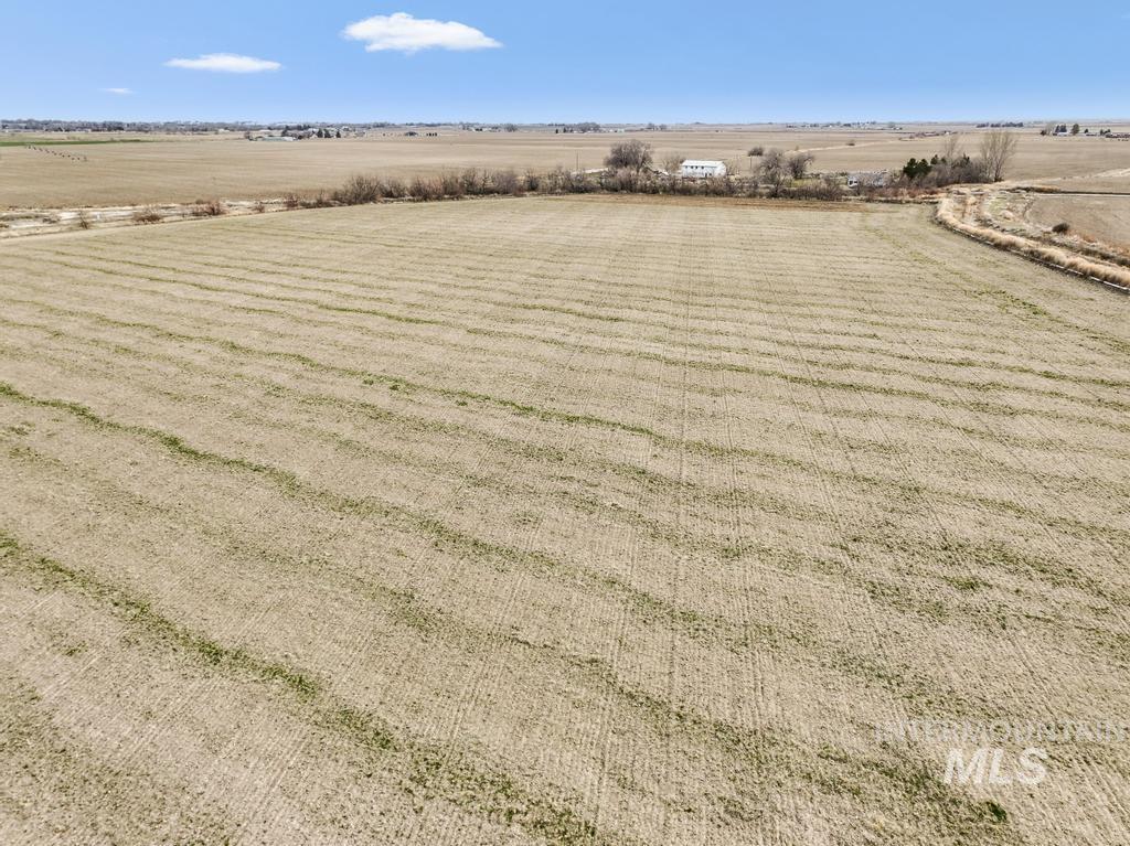 3900 North (77 /- Acres) Filer, ID 83328 - Photo 7 of 30 Overview of rural landscape with farmland