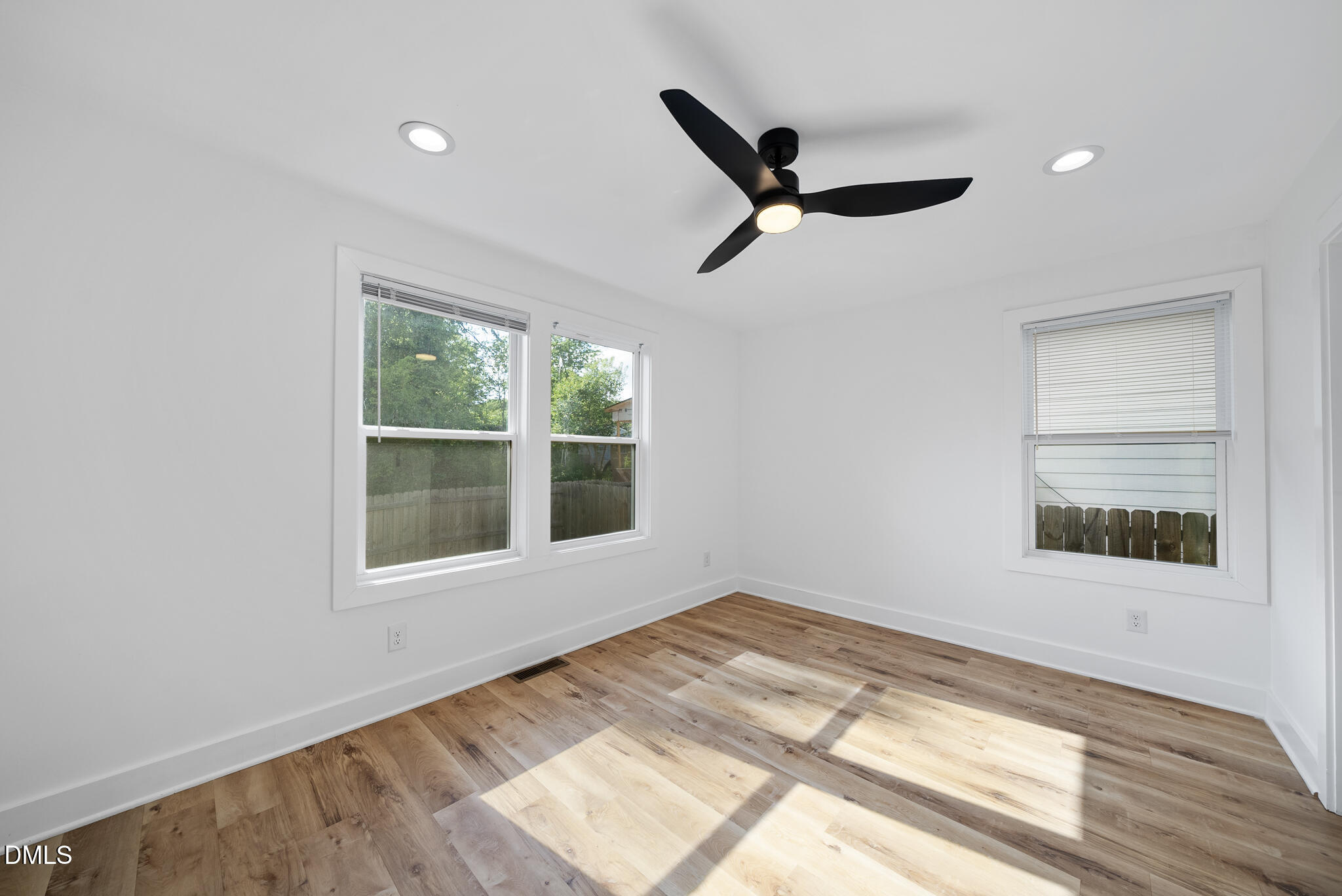 808 Vardaman Street Raleigh, NC 27610 - Photo 9 of 21 DSC08146