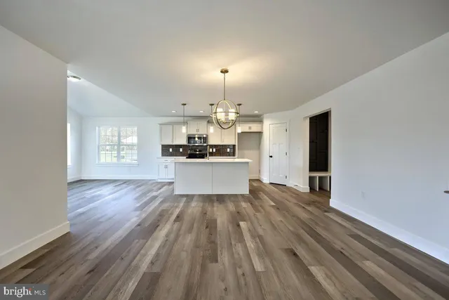 a view of a room with shelf