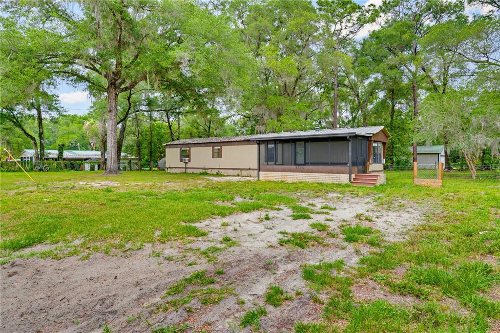 4786 Southwest 122nd Lane Webster, FL 33597 - Photo 5 of 55