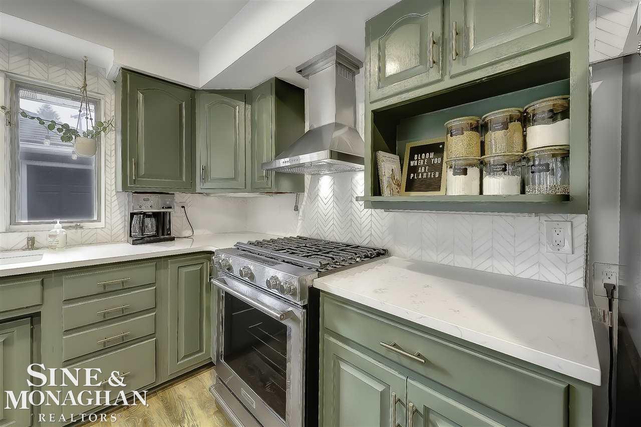 258 McMillan Road Grosse Pointe Farms, MI 48236 - Photo 12 of 41