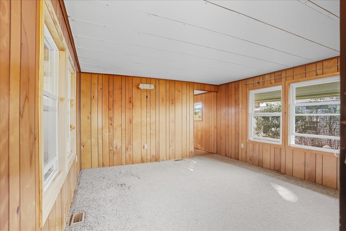 278 Penny Lane Shelburne, VT 05482 - Photo 11 of 32