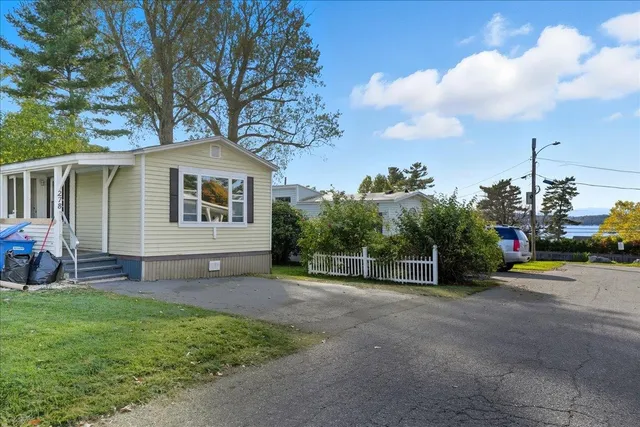 $109,900 | 278 Penny Lane, Shelburne, VT 05482