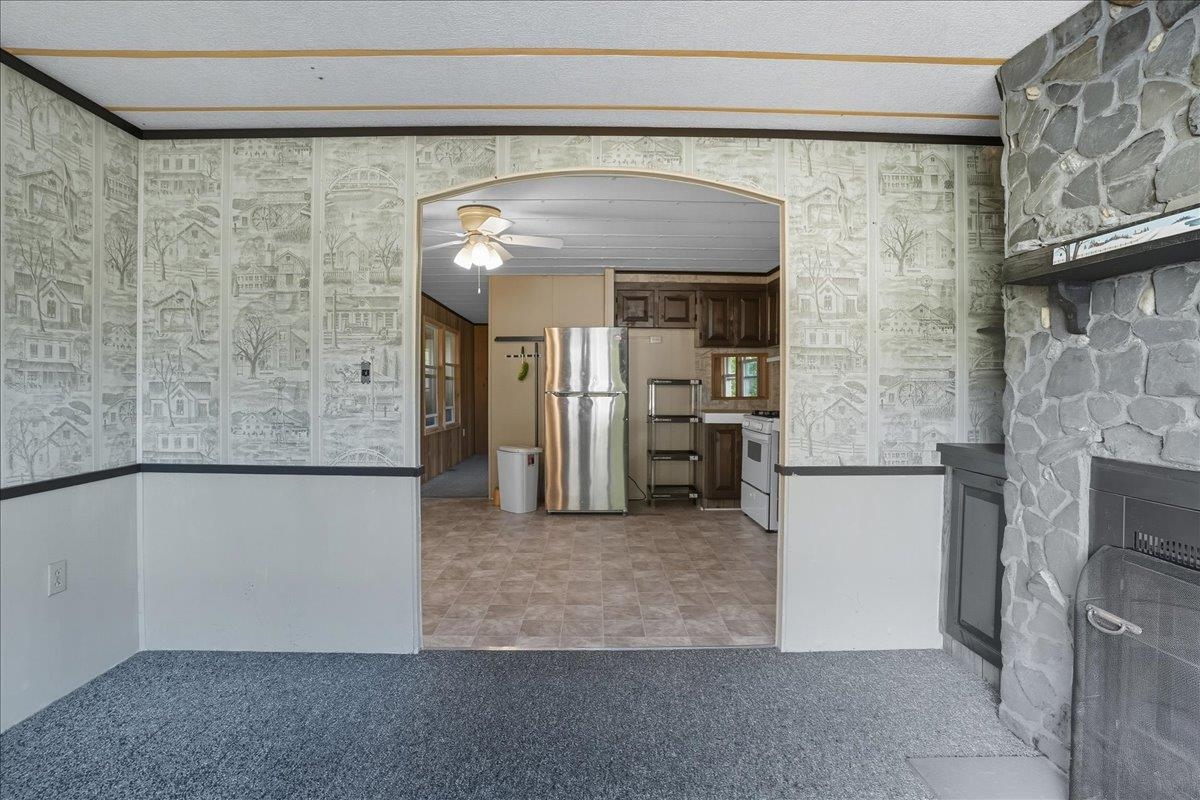 278 Penny Lane Shelburne, VT 05482 - Photo 6 of 32