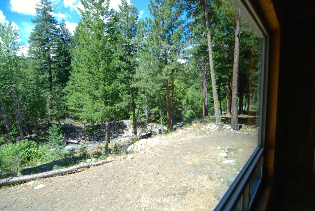 26 East Buttermilk Creek Road Twisp, WA 98856 - Photo 11 of 25 Gallery Image 11