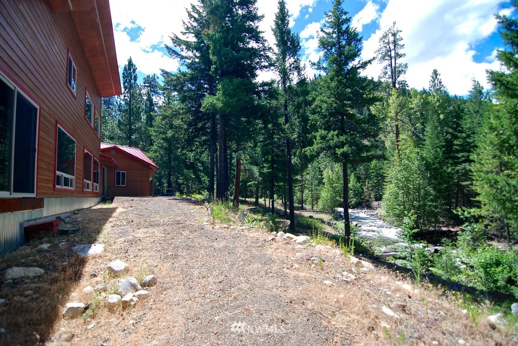 26 East Buttermilk Creek Road Twisp, WA 98856 - Photo 9 of 25 Gallery Image 9
