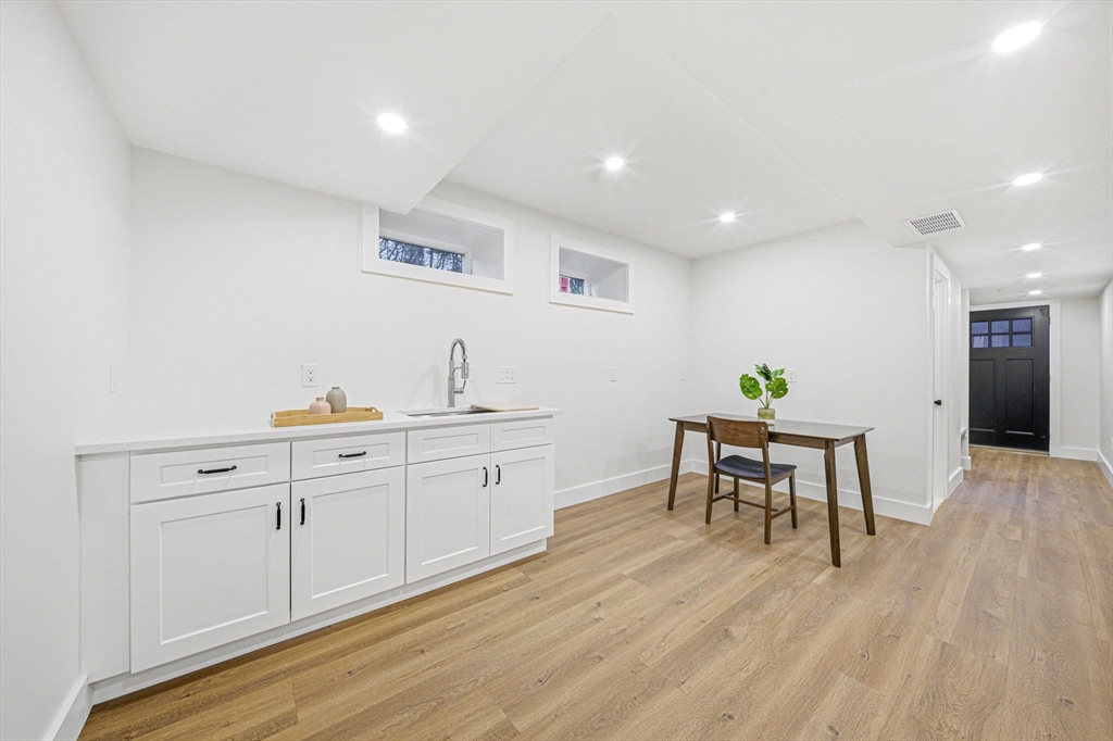 52-54 Rangeley Road Newton, MA 02465 - Photo 21 of 42