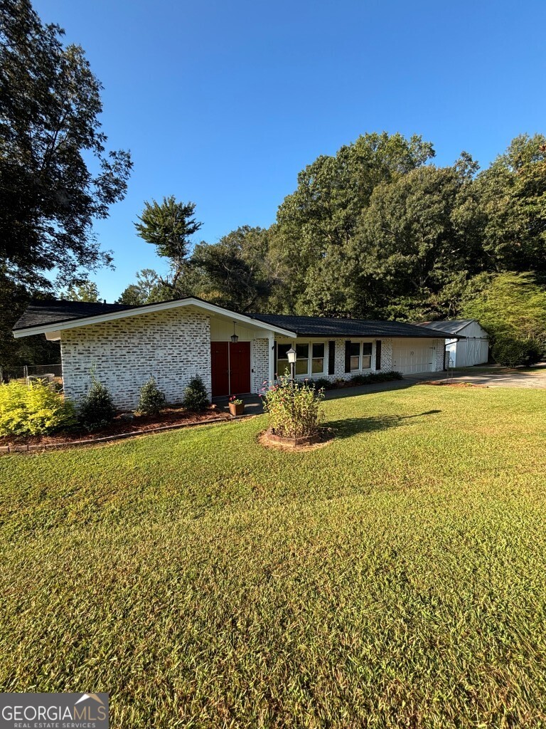2058 Welcome Road Newnan, GA 30263 - Photo 3 of 53