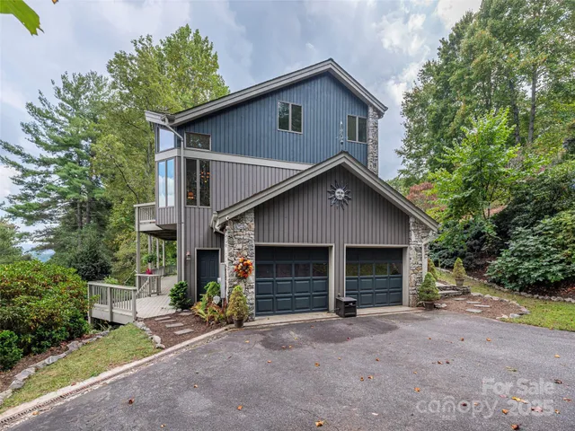 $949,000 | 89 Patton Park Drive, Waynesville, NC 28785