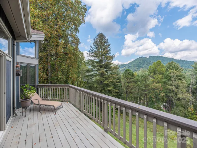 $949,000 | 89 Patton Park Drive, Waynesville, NC 28785