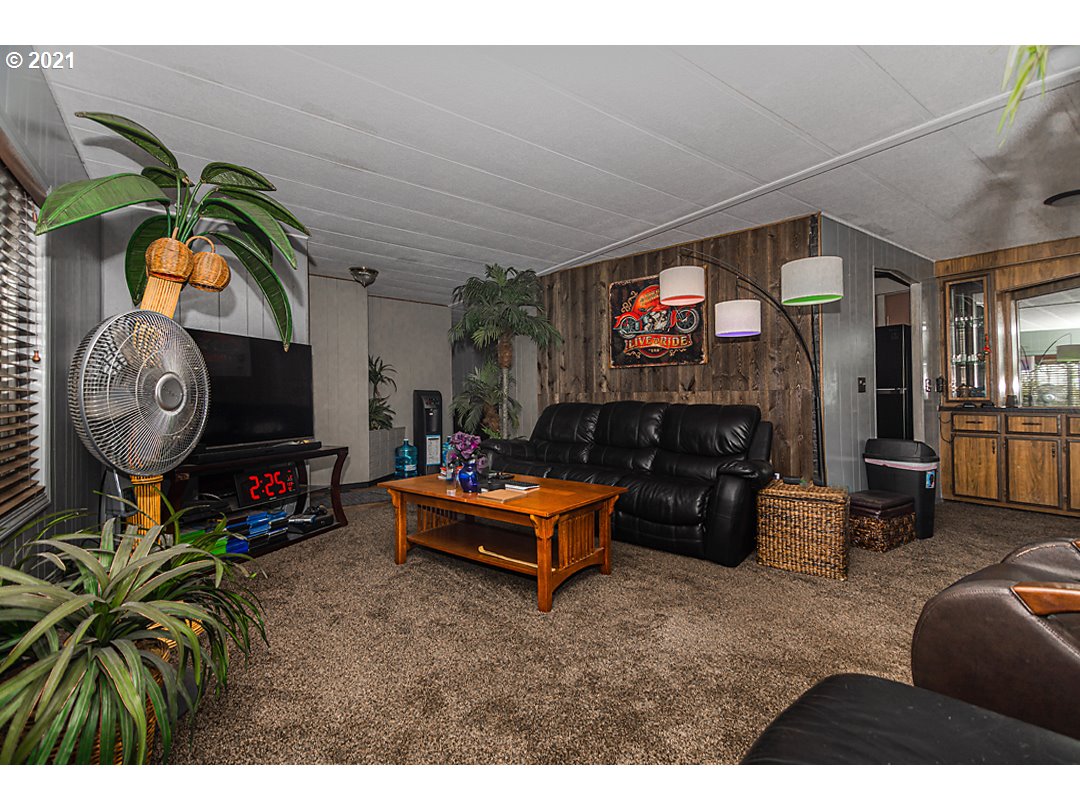 63429 Everett Road Coos Bay, OR 97420 - Photo 11 of 32 Gallery Image 11