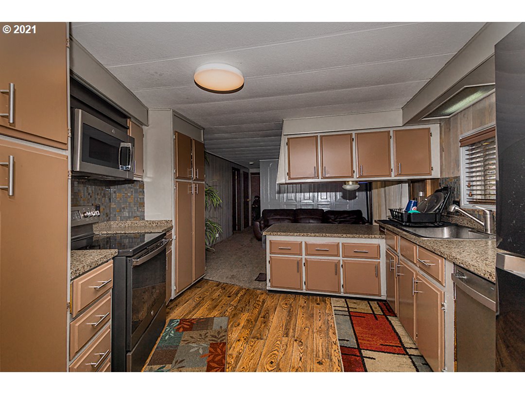 63429 Everett Road Coos Bay, OR 97420 - Photo 5 of 32 Gallery Image 5