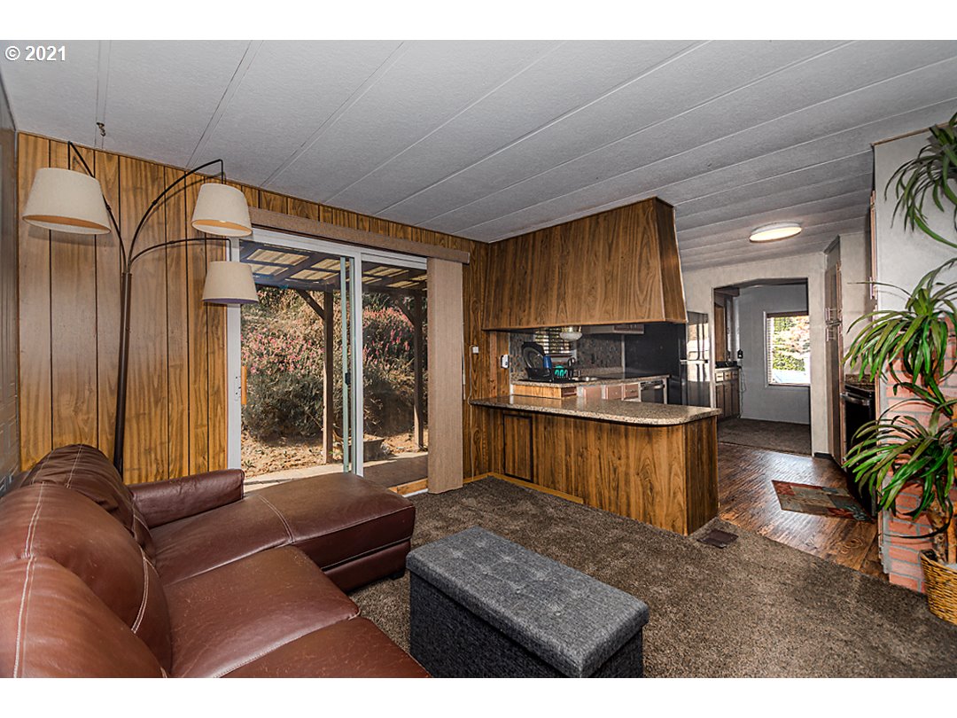 63429 Everett Road Coos Bay, OR 97420 - Photo 7 of 32 Gallery Image 7
