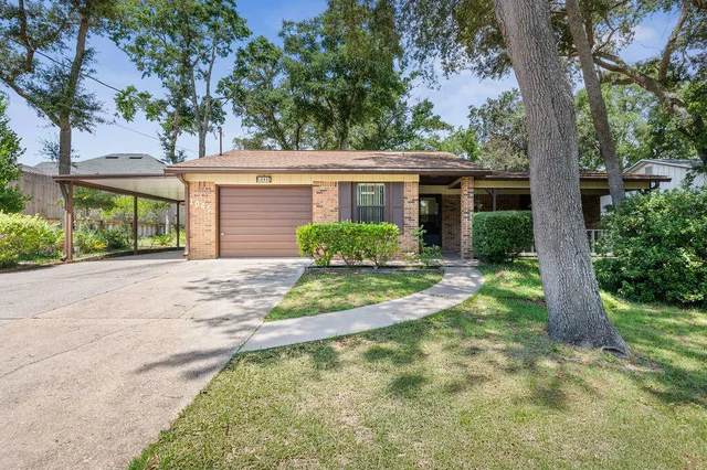 a picture of a bathroom with a sink