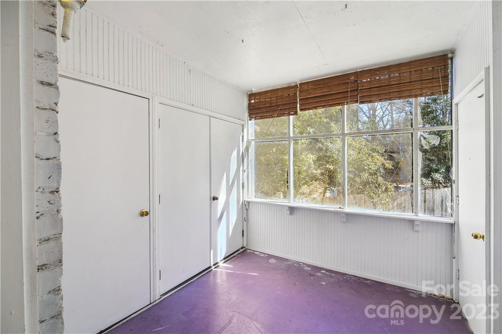 914 McAlway Road Charlotte, NC 28211 - Photo 34 of 44 a view of an empty room with a window