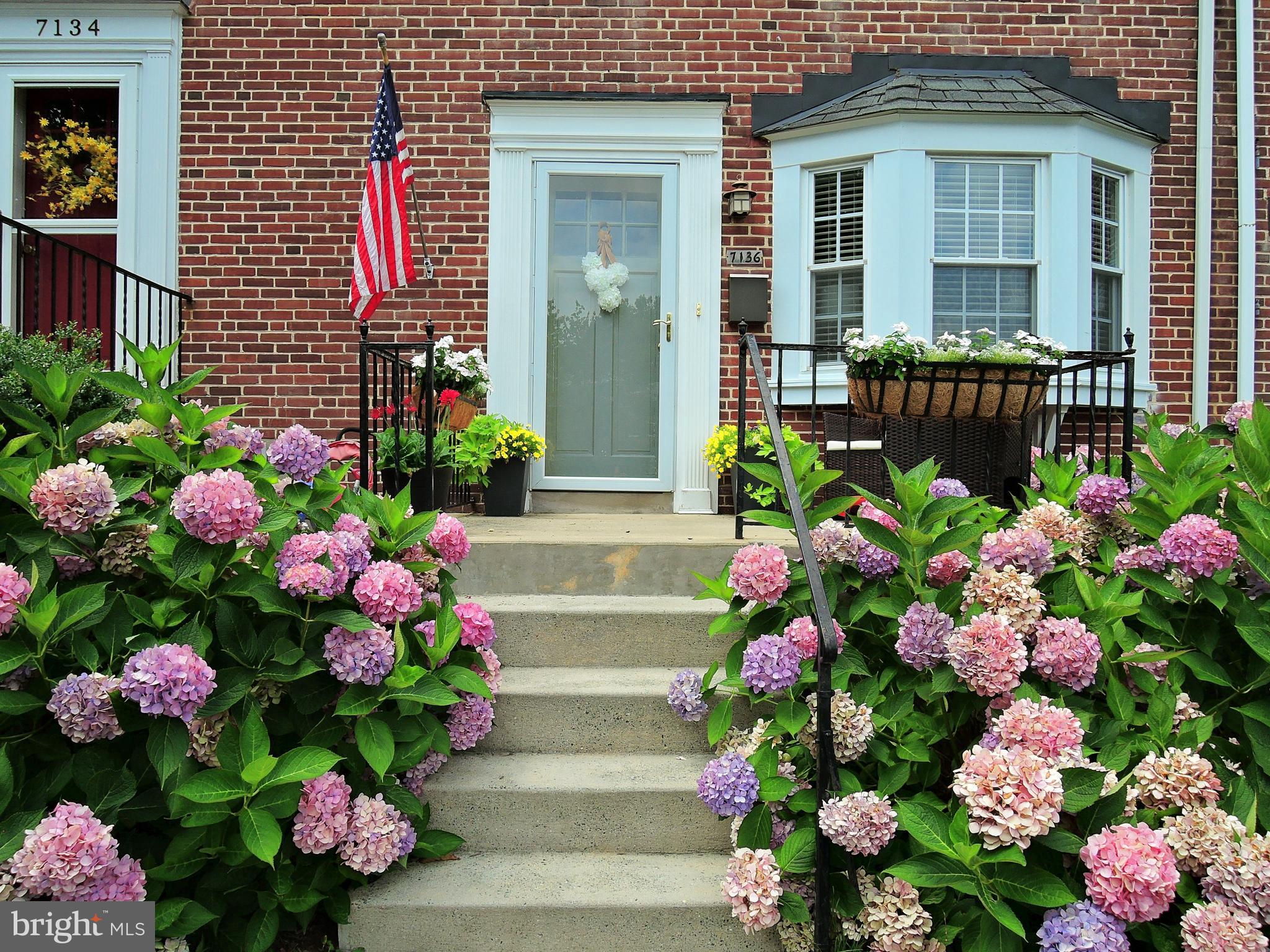 7136 Heathfield Road Baltimore, MD 21212 - Photo 1 of 44 Front entry, beautifully landscaped