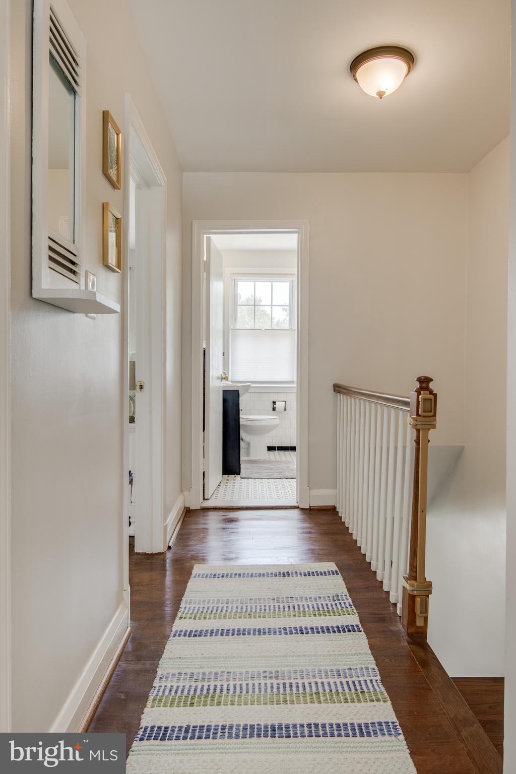 7136 Heathfield Road Baltimore, MD 21212 - Photo 20 of 44 Second story hall