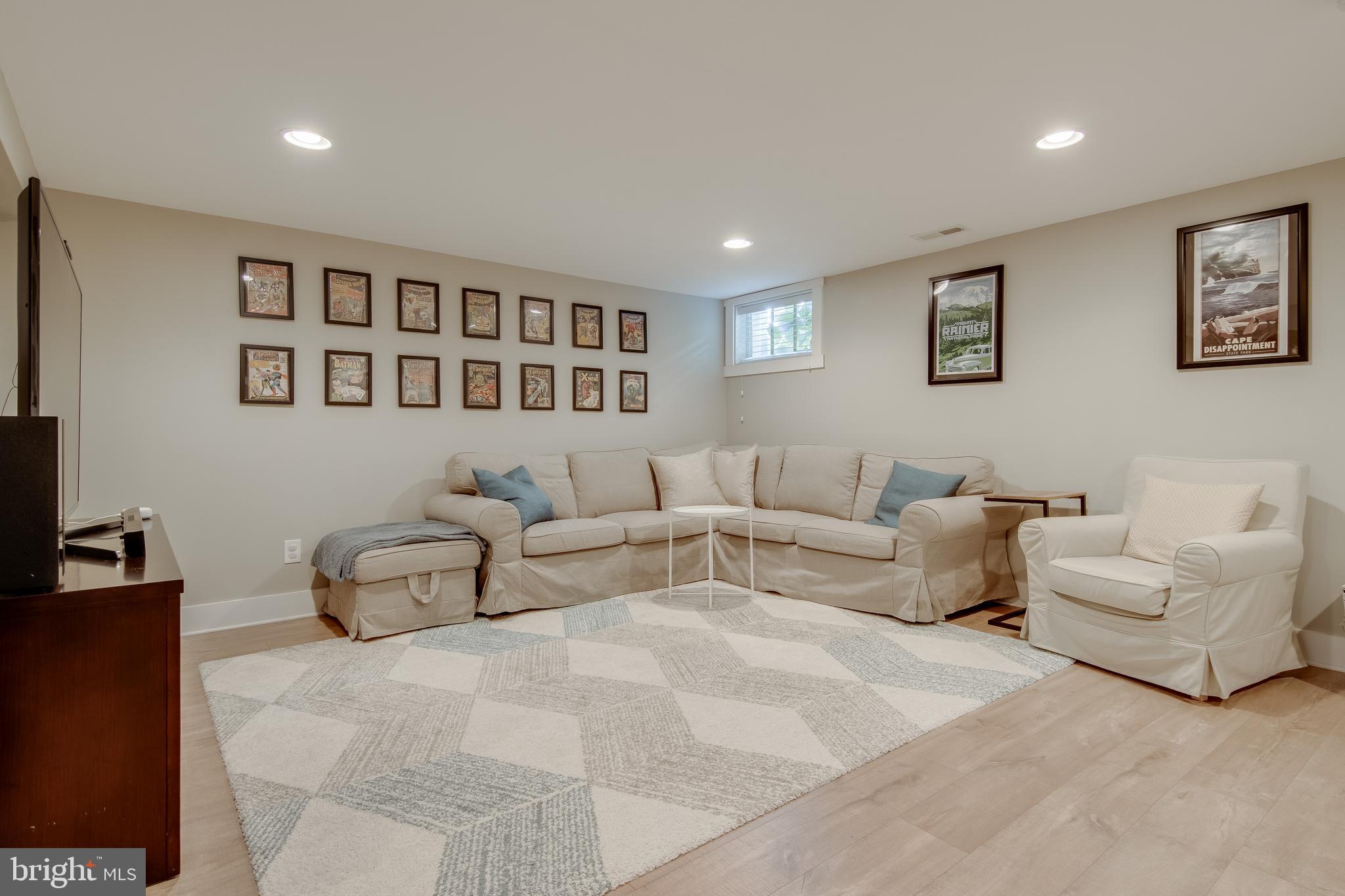 7136 Heathfield Road Baltimore, MD 21212 - Photo 31 of 44 Rec room with lots of recessed lighting