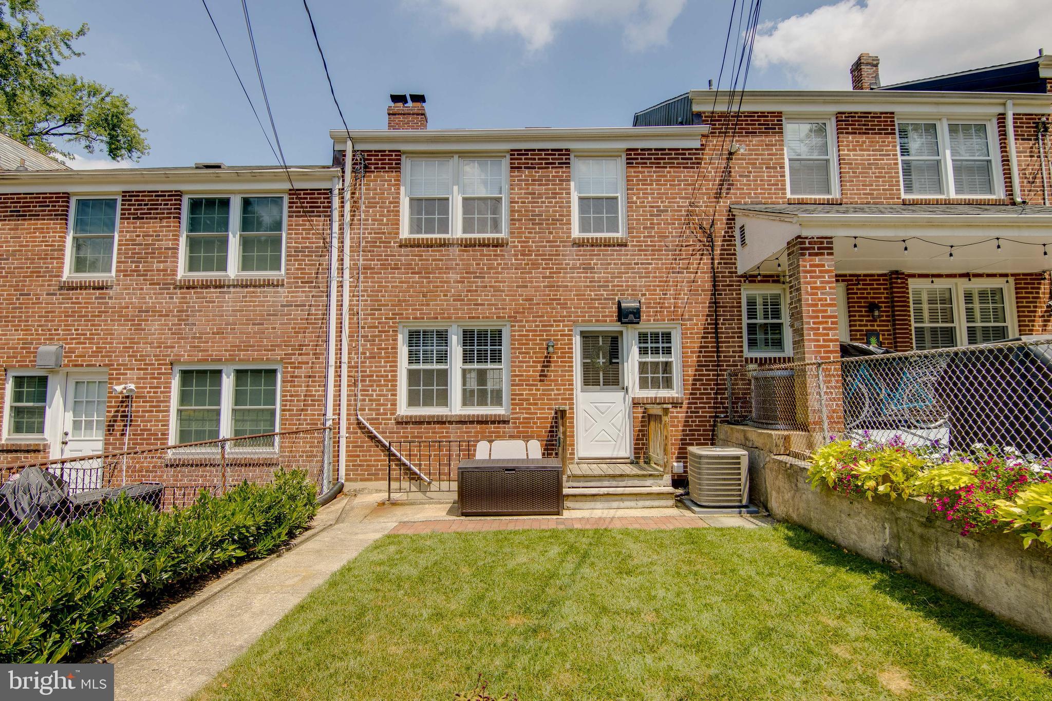 7136 Heathfield Road Baltimore, MD 21212 - Photo 40 of 44 Brick rear