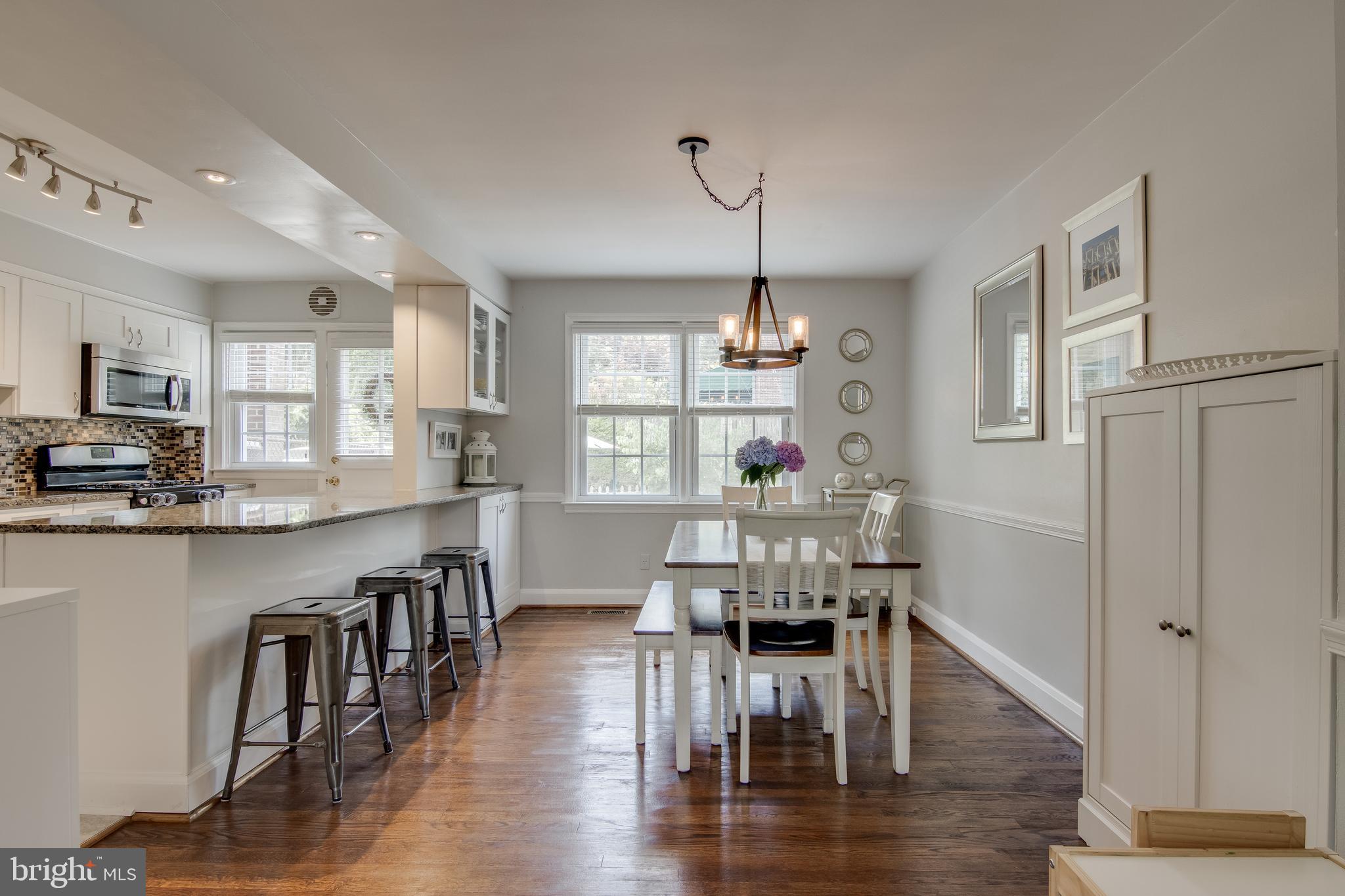 7136 Heathfield Road Baltimore, MD 21212 - Photo 10 of 44 Open kitchen/ dining area