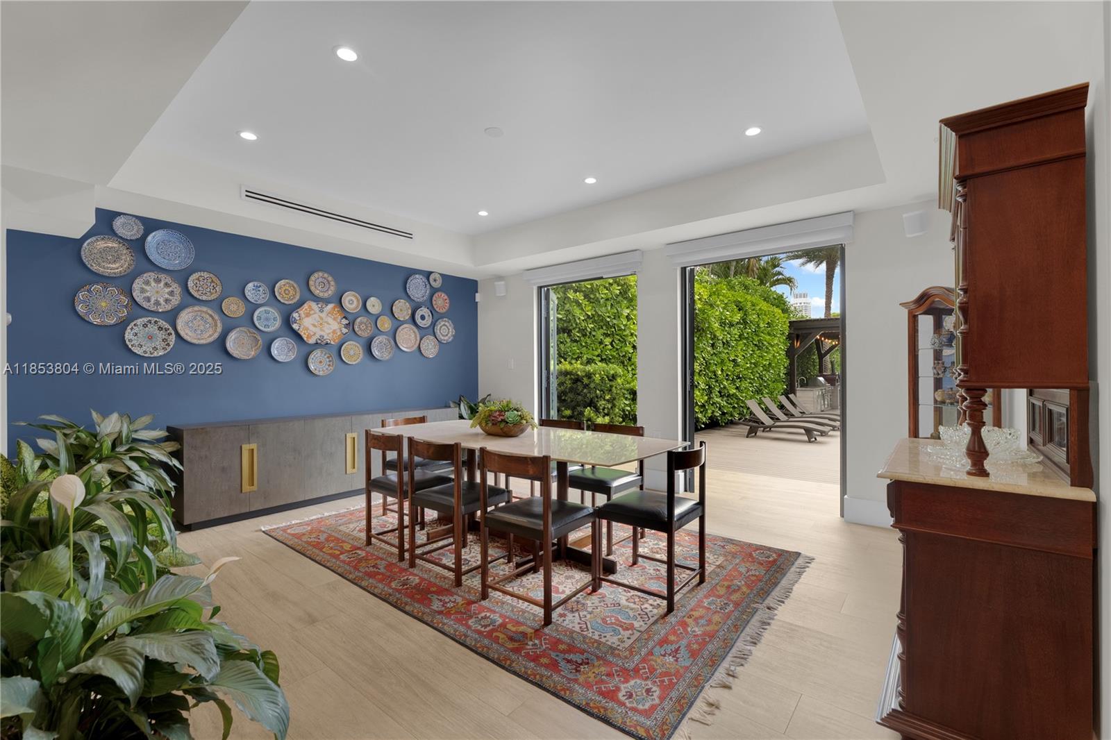 4475 Meridian Avenue Miami Beach, FL 33140 - Photo 14 of 80
