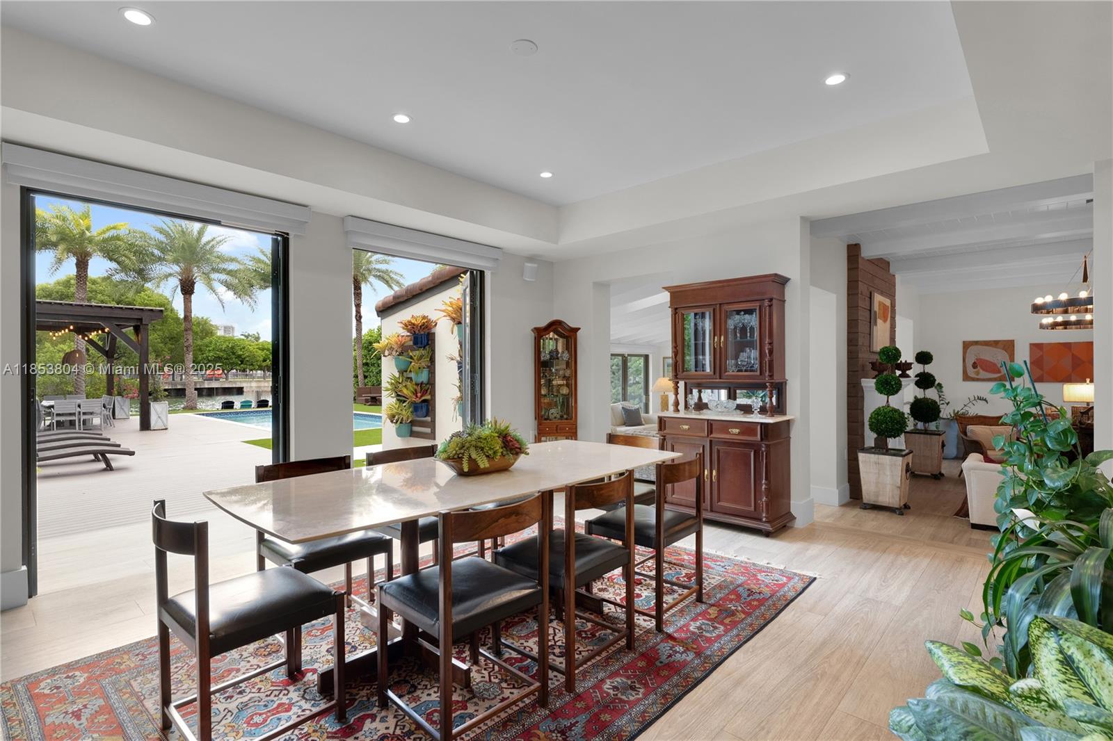 4475 Meridian Avenue Miami Beach, FL 33140 - Photo 15 of 80
