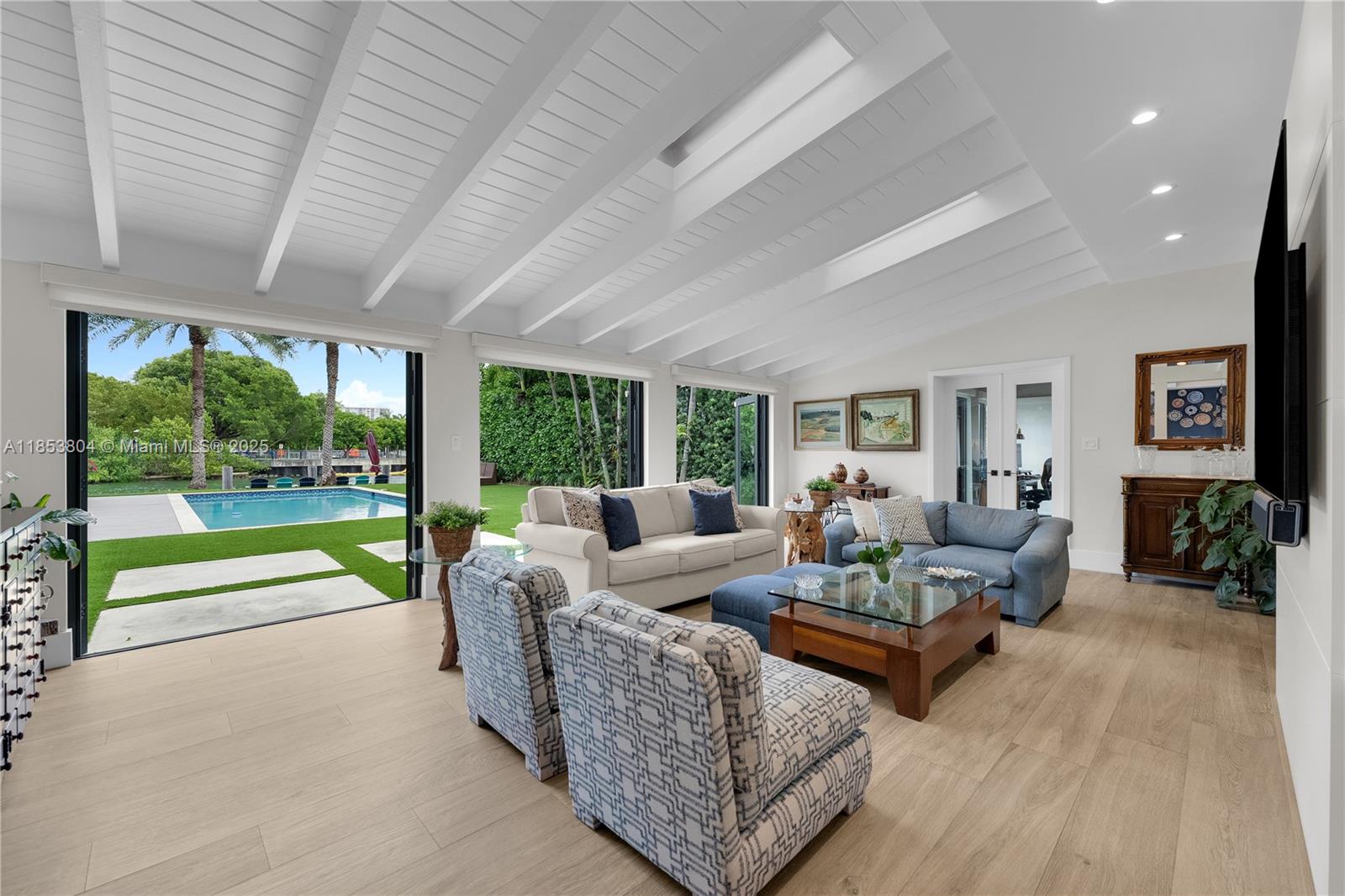 4475 Meridian Avenue Miami Beach, FL 33140 - Photo 27 of 80