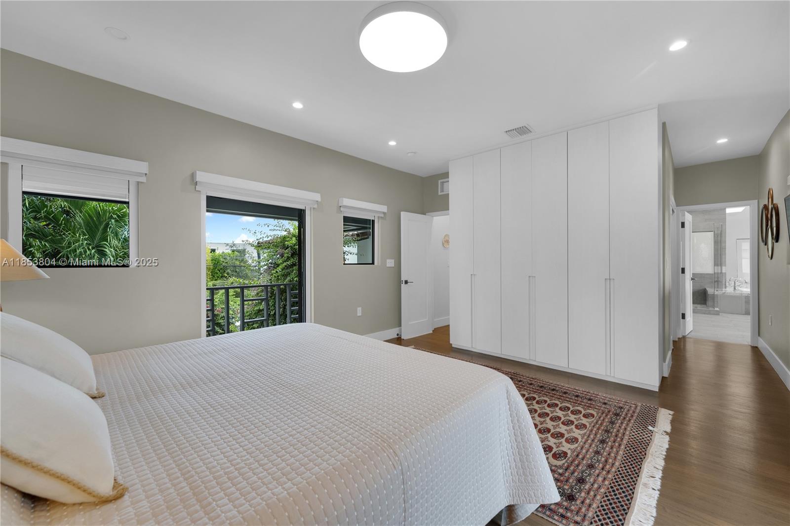 4475 Meridian Avenue Miami Beach, FL 33140 - Photo 33 of 80