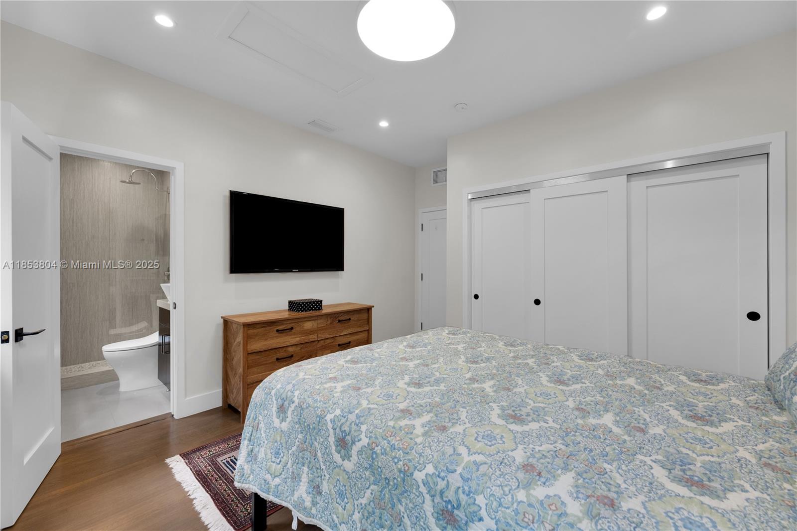 4475 Meridian Avenue Miami Beach, FL 33140 - Photo 41 of 80