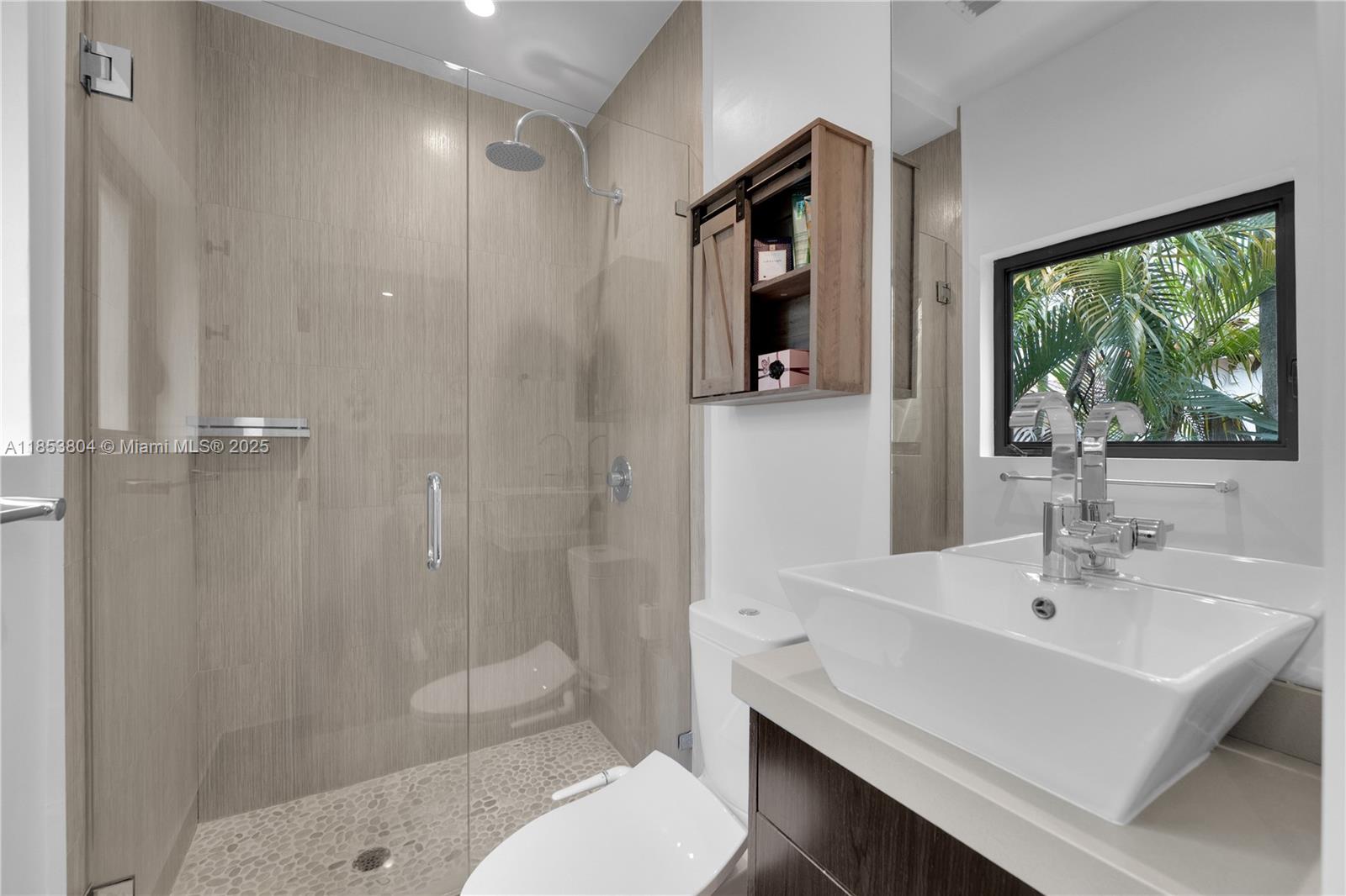 4475 Meridian Avenue Miami Beach, FL 33140 - Photo 42 of 80
